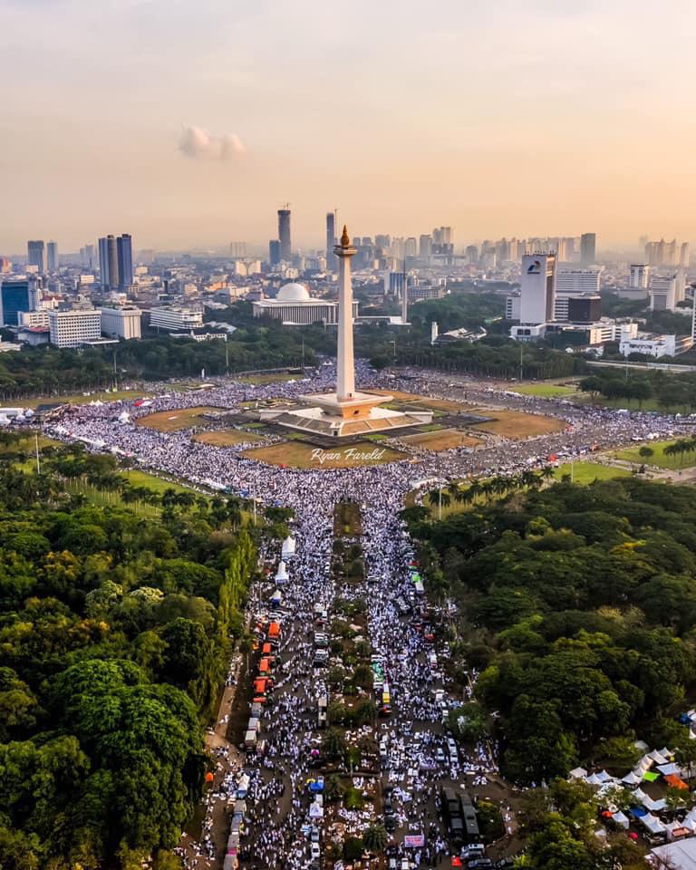 Umat Islam berkumpul dalam Reuni Akbar 212 tahun 2019