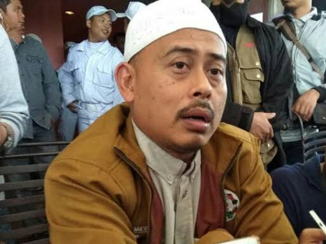 Ustadz Slamet Maarif