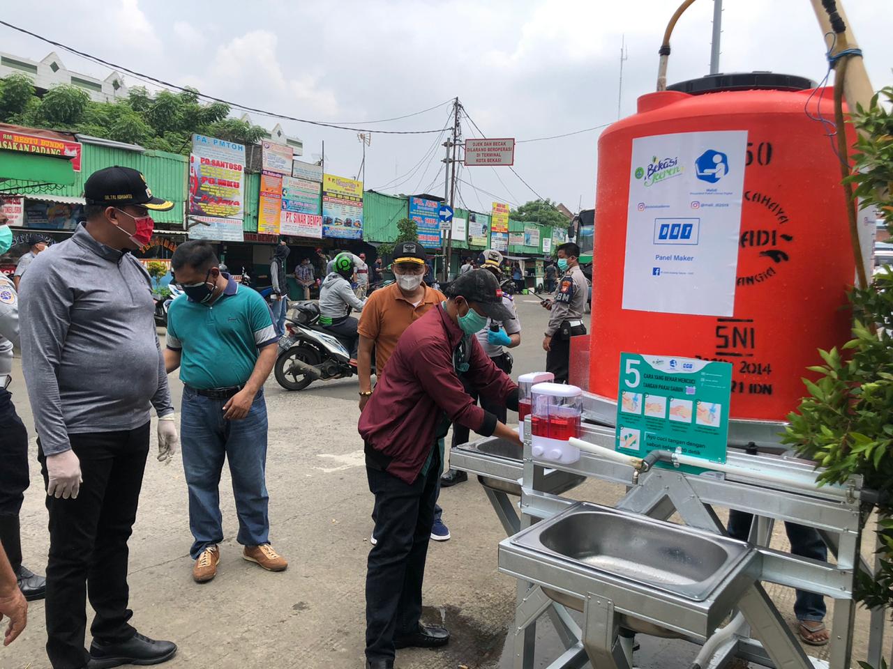 Wakil Wali Kota Bekasi Tri Adhianto meninjau terminal