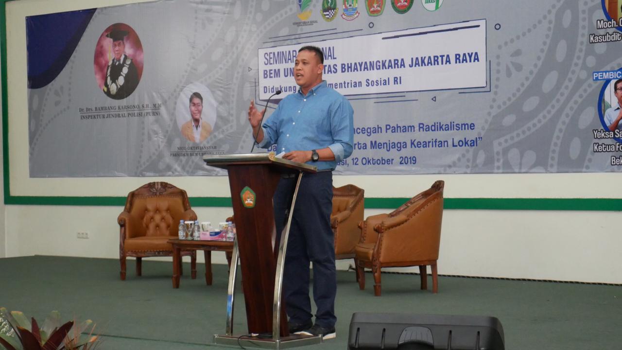 Wakil Walikota Bekasi Tri Adhianto membuka seminar nasional di Universitas Bhayangkara