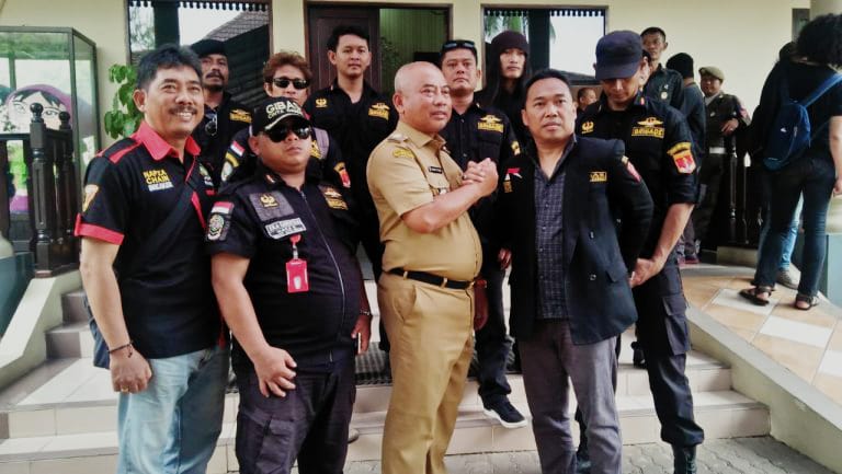 Wali Kota Bekasi Rahmat Effendi bersama Ormas GIBAS