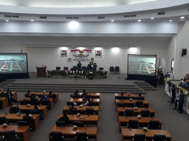 Pengambilan Sumpah Anggota Dewan di Gedung DPRD Kabupaten Bekasi (5/9) (Foto : Ardi Dakta)