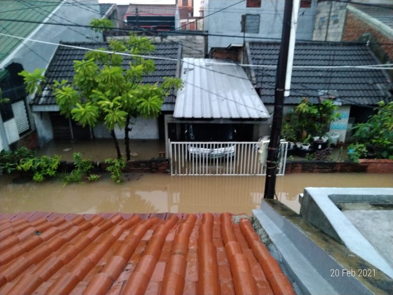 Banjir di Perum Pondok Surya Mandala RW 13, Kelurahan Jakamulya, Bekasi Selatan