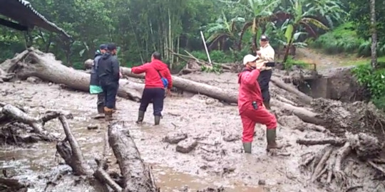 banjir di Desa Tugu Selatan Kecamatan Cisarua Kabupaten Bogor