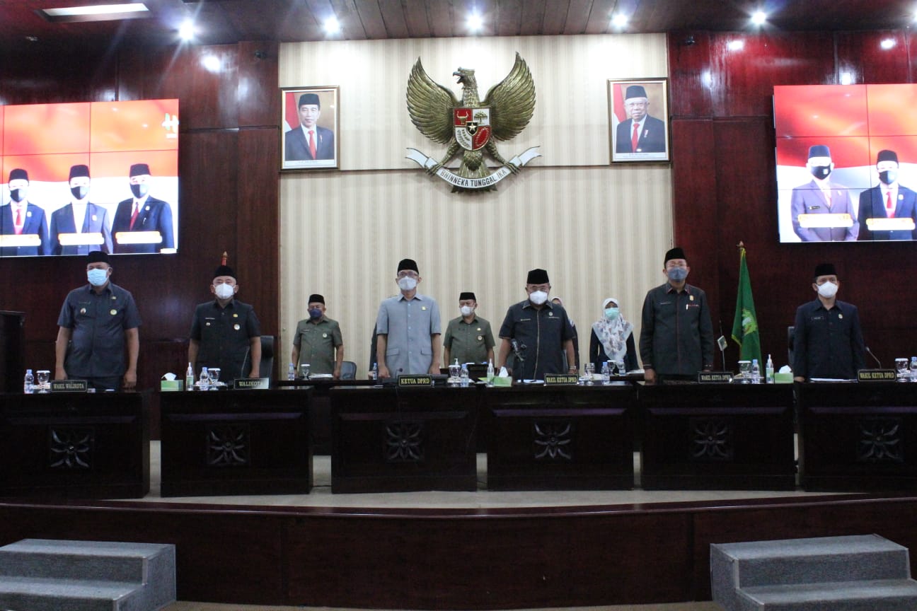 rapat paripurna di gedung DPRD Kota Bekasi Senin 27 September 2021