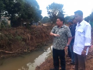 Ketua DPRD Kabupaten Bekasi Tinjau Normalisasi Situ Burangkeng dan Kali Sadang