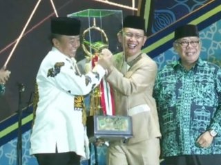 Sukses Penyelenggaraan Sebagai Tuan Rumah, Kabupaten Bekasi Raih Juara Umum MTQ Jabar