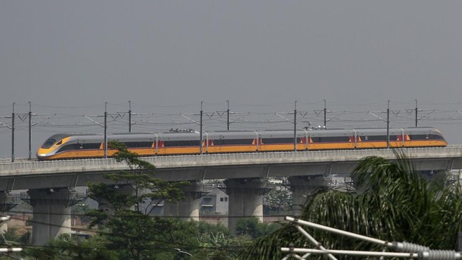 uji coba kereta cepat jakarta bandung 5 169